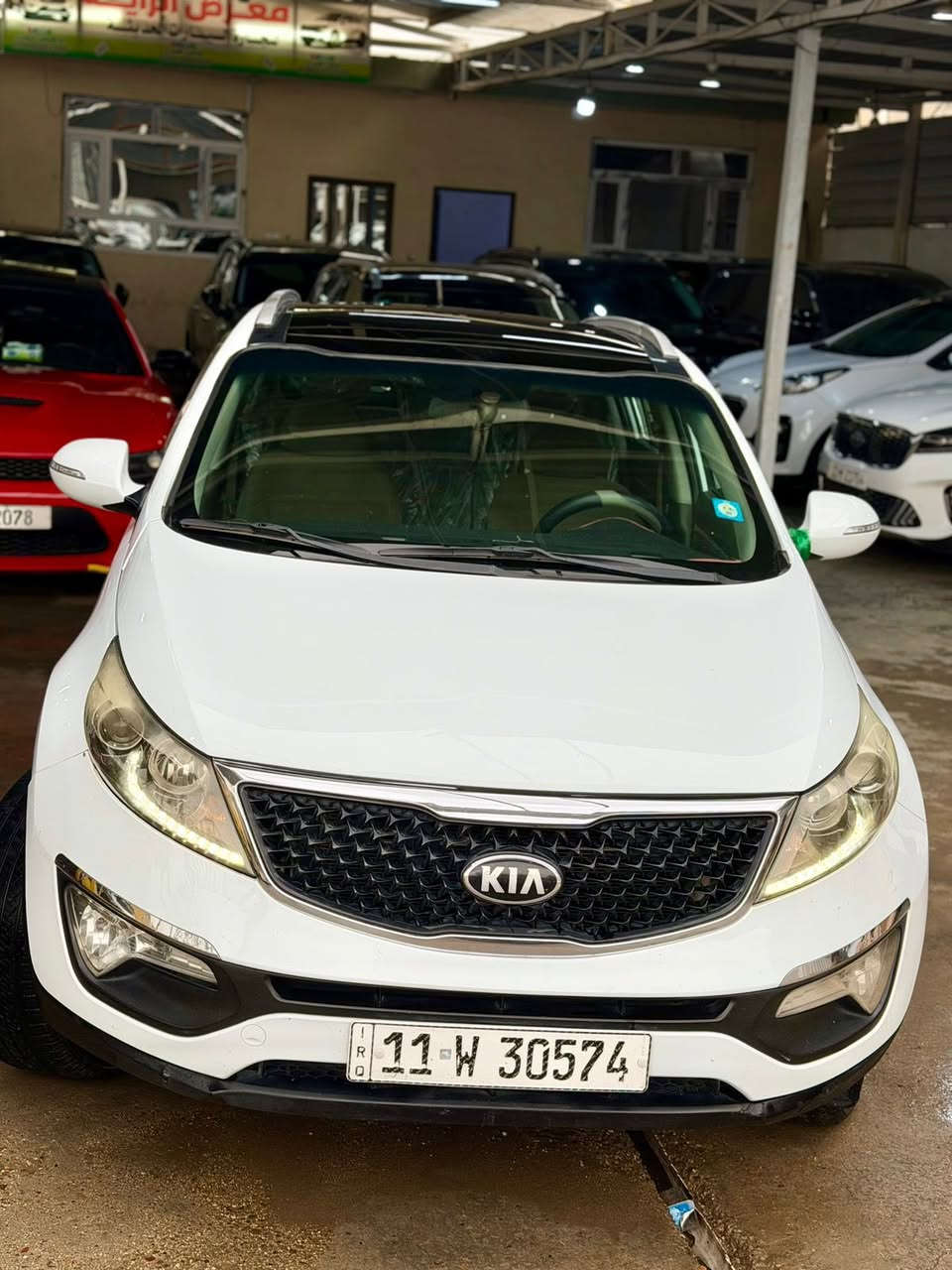 السلام عليكم بيع او مراوس.موديل2015
رقم بغداد الإنكليزي فول مواصفات
محرك20000 دوش 
بانوراما.
ماشيه 160 
ارضيه تغليف جلد..
5 ويل كب...
بيهة صبغ المحدد بل صوره 
...***********.
العنوان بغداد..الوسفيه 
السعر ..149$ 
ملاحظات 
((من تخابرني ما أنزلك من سعر تجي شوفهة وتعجبك وتدلل ))
