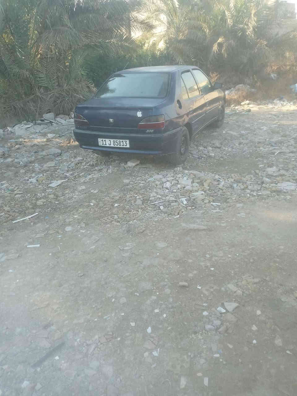 للبيع بيجو فرنسي 2001كير محرك خير من الله مكفولة من  صبغ والضربةرقم بغداد دولي بسمي سيارت عليه ادم عامة عوز ملاحظات بسيط السعر32ورقه وبيه مجال لشري ***********مكاني بغداد
