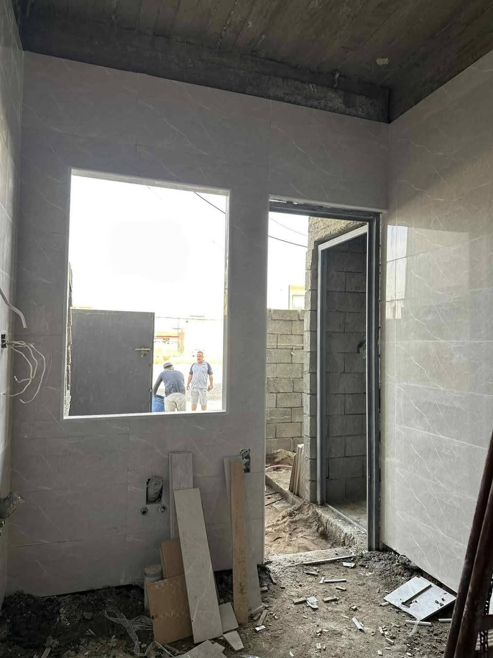 سلام عليكم
اسطه  سيراميك بورسلين

ارضيه وجدار
كوبنات
تغليف واجهات
متفرغ للعمل حاليا شغل ليزر
واسعار مناسبه
مكاني حمدانيه 
للاستفسار
***********
***********
