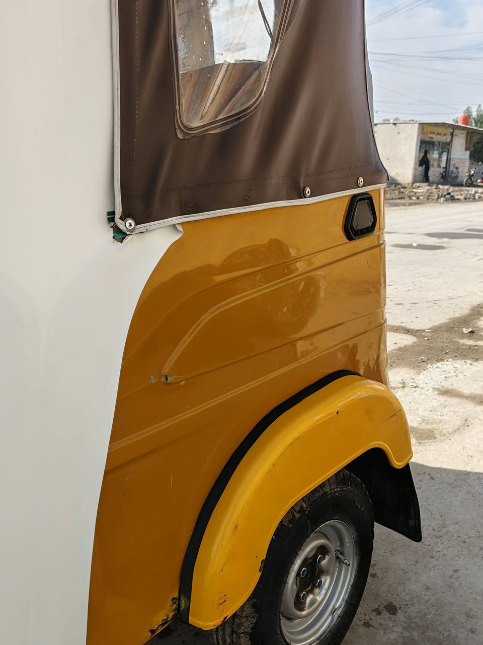 السلام عليكم تكتك بلاديه بيه صبغ بس الصفحه فقط بدون رقم بغداد تحويل ثاني يوم ضربه كلها بلاديه مكاني بغداد الشعب السعر6400 وبيه مجال للطيببن رقم الهاتف***********
