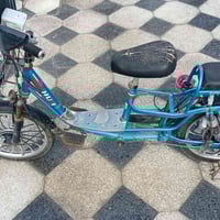 دراجة كاملة ناقصهه بطاريات وشاحنة السعر ١٧٥٠٠٠ ٠٧٧١٠٦٢١٣٣٦