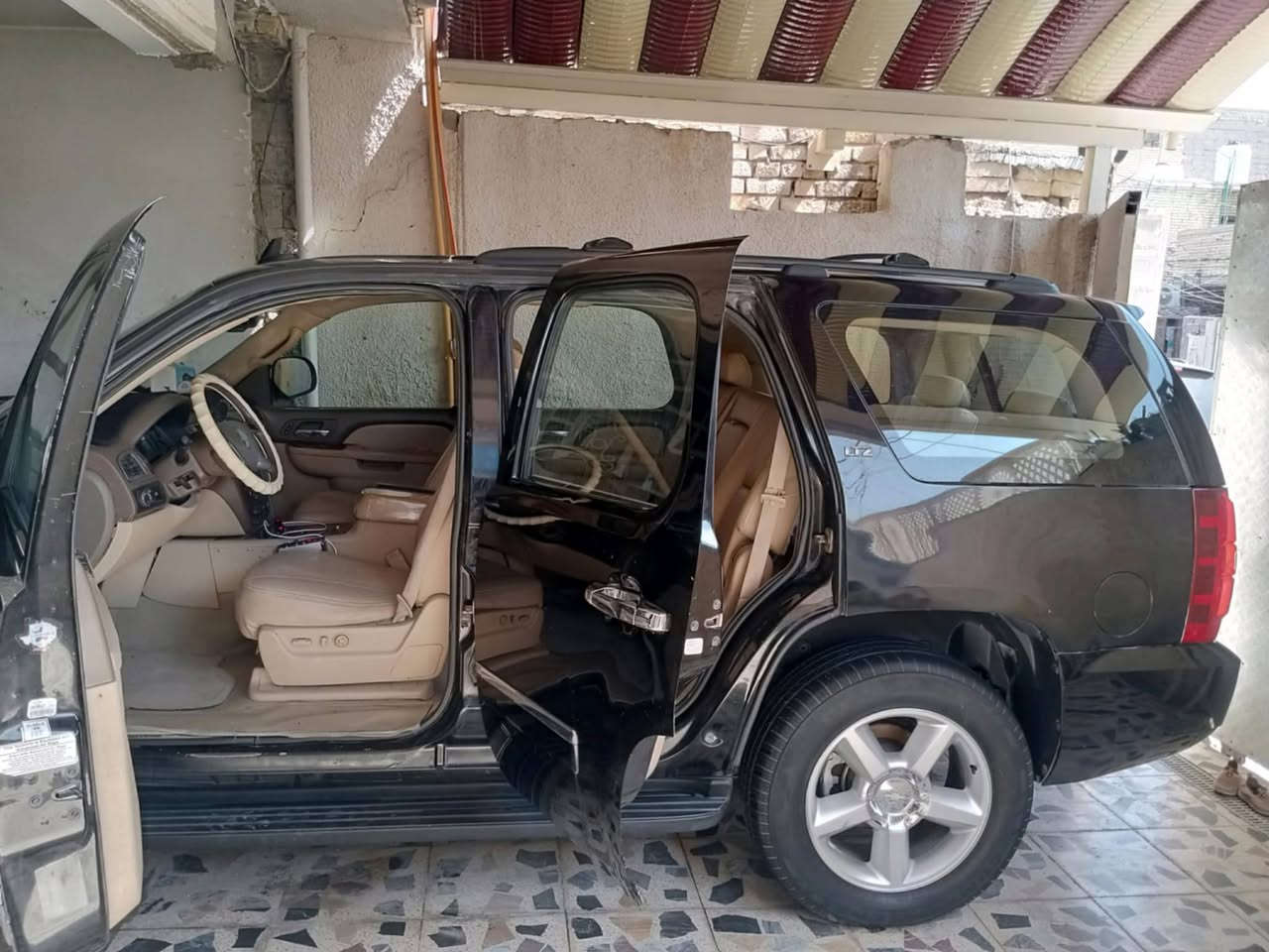 تاهو رقم بغداد تحويل مباشر موديل 2011امريكي بيها بابتين مبدلات نفس الون بيها رشات صبغ فول مواصفات LTZالسعر 190بغداد الشعب‏‪***********‬‏

