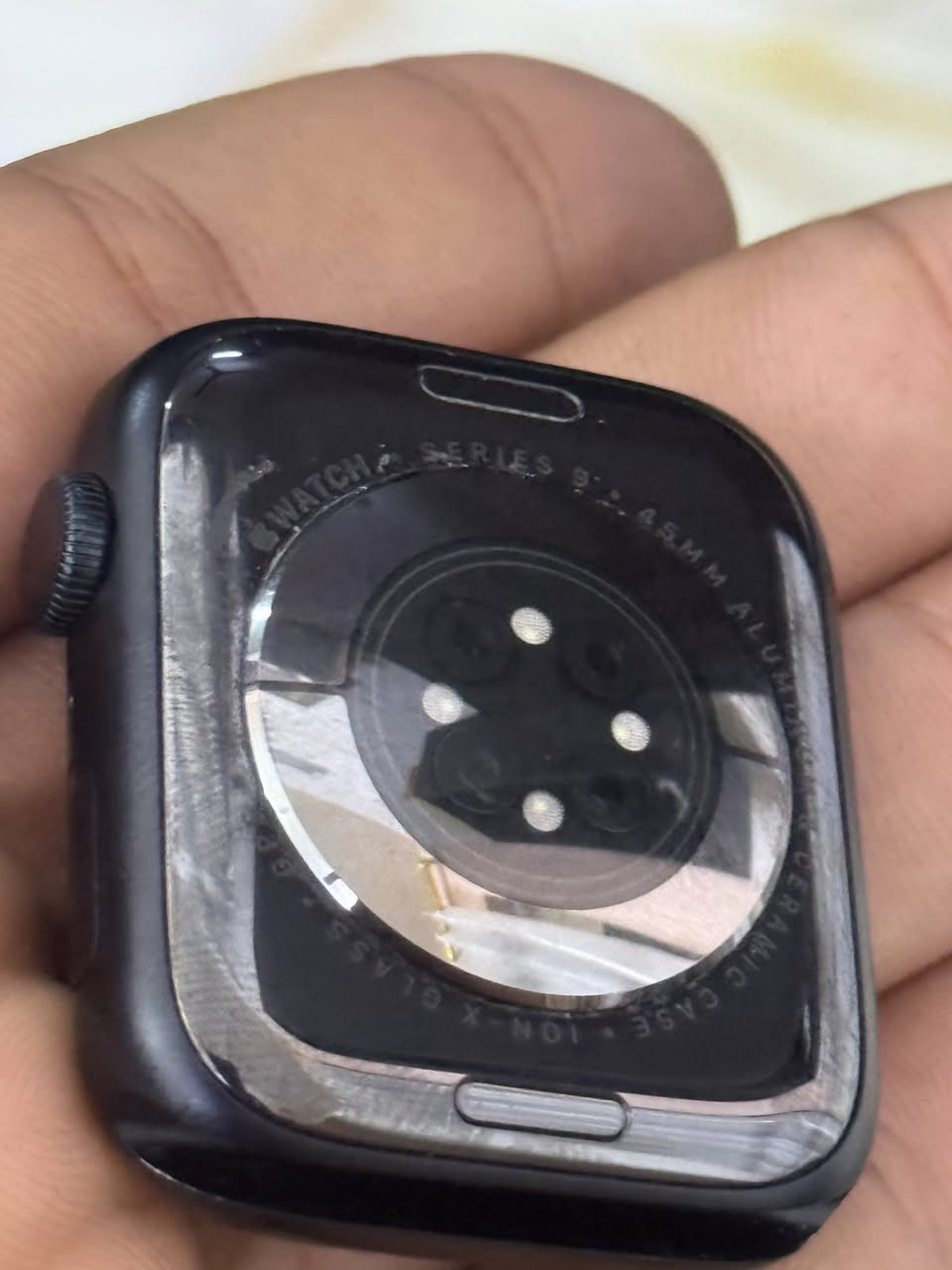 • Apple Watch Series 9

• ذاكرة 64 

• بطارية 100 ‎%‎

• حجم 45

• ملحقات كارتونة السير الأصلي + سير ستانلس ستيل اصلي + درع حماية .. فقط بدون شاحنة

• بغداد / الشعب أو البياع 

• السعر 290 قفل 
• للأستفسار ***********
