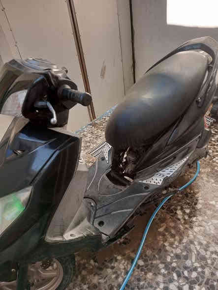 سلام عليكم ورحمة الله وبركاته
دراجه سكنس فحل كابريتر السعر 550 ونضافه كدام عينكم ***********
