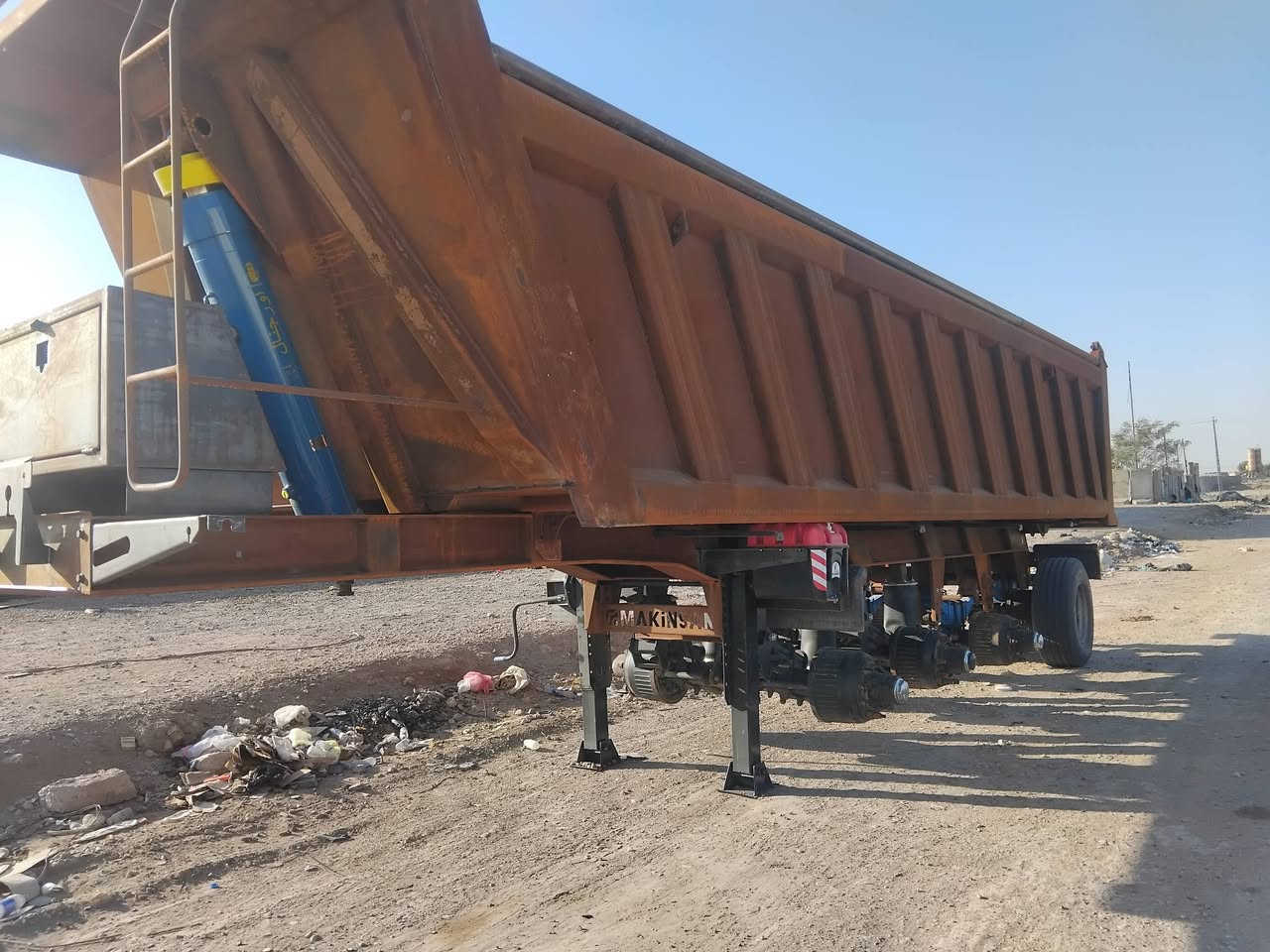 سلام عليكم للبيع عربانه ماكنيسان حداد سيد حسين مكان بغداد هاتف ***********
