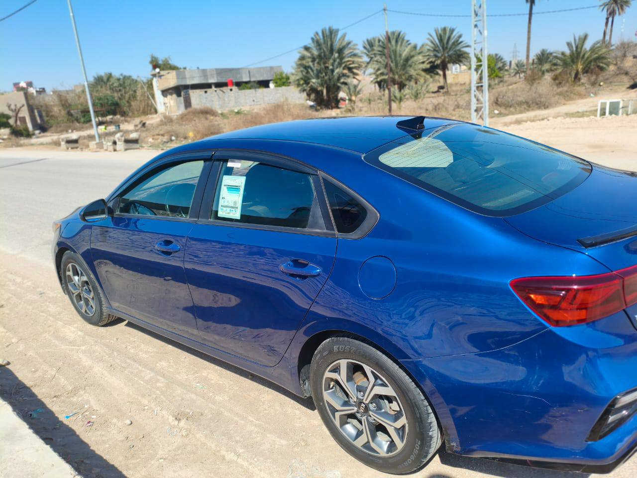 السلام عليكم كيا فورتي موديل 2021كلين بدون حادث السيارة جديدة مكينه وكير ما مفتوحات مكينه 2000دووش تخم تاير جديد السعر 143وبيها مجال المكان كربلاء طويريج رقم الهاتف ***********
