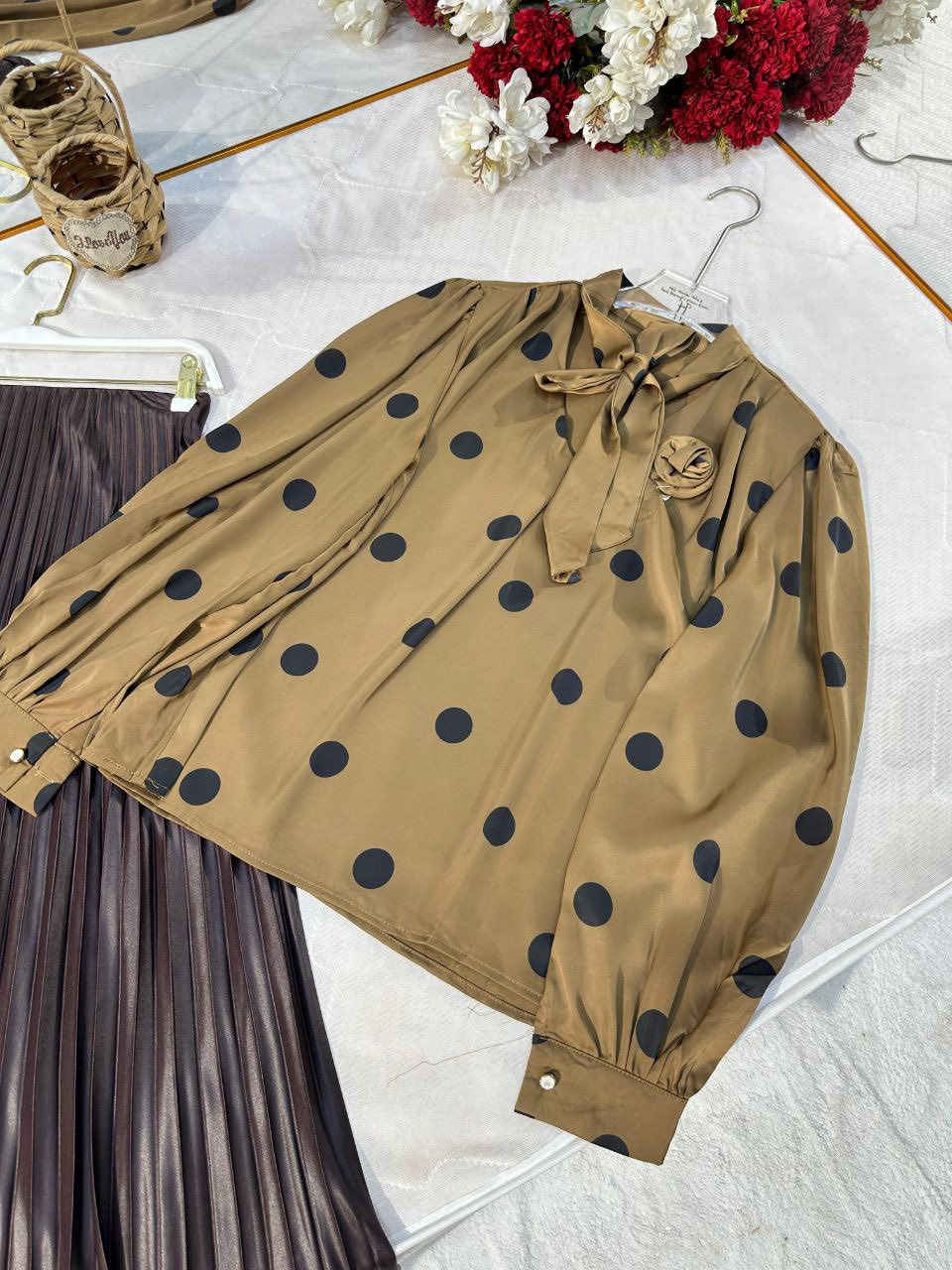 قميص+تنورة 
الخامة ممتازة وفحص بوجود المندوب ما حبيتي القطعة رجعيها🙈😍
التوصيل مجاني لجميع المحافظات 
القياسات 38–48


**إذا كنت صاحب هذا الإعلان وتريد حذفه لأي سبب، رجاءا أرسل رسالة إلى الدعم الفني**