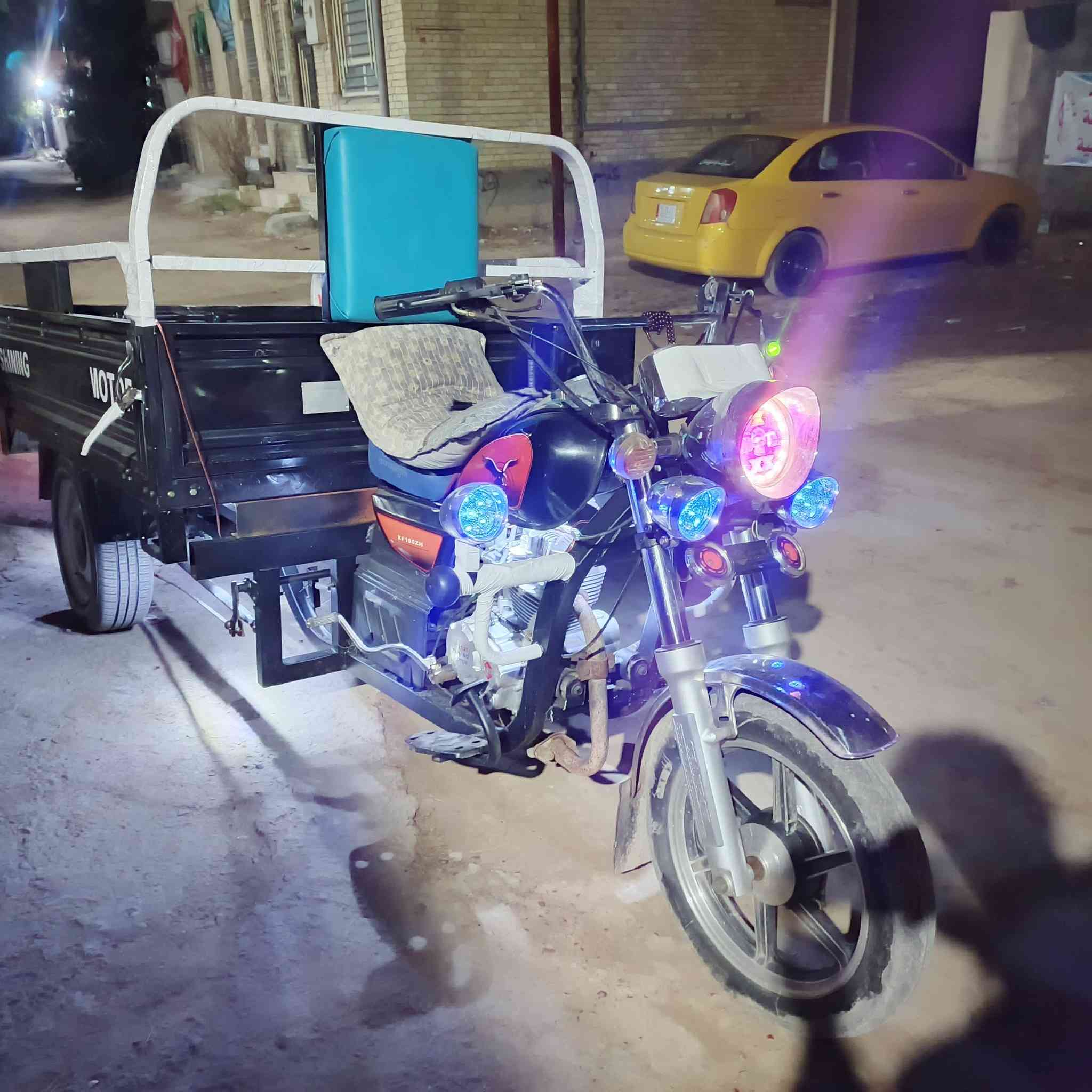 ستوته للبيع موديل 23 اوراق اصولي اصولي اصولي محرك 25 جديد ما بيها نقص برغي كله شغال النظافه 100 على 100 السعر ٢٣٥٠ المكان كربلاء باب طويريج الاستفسار اتصال
***********
