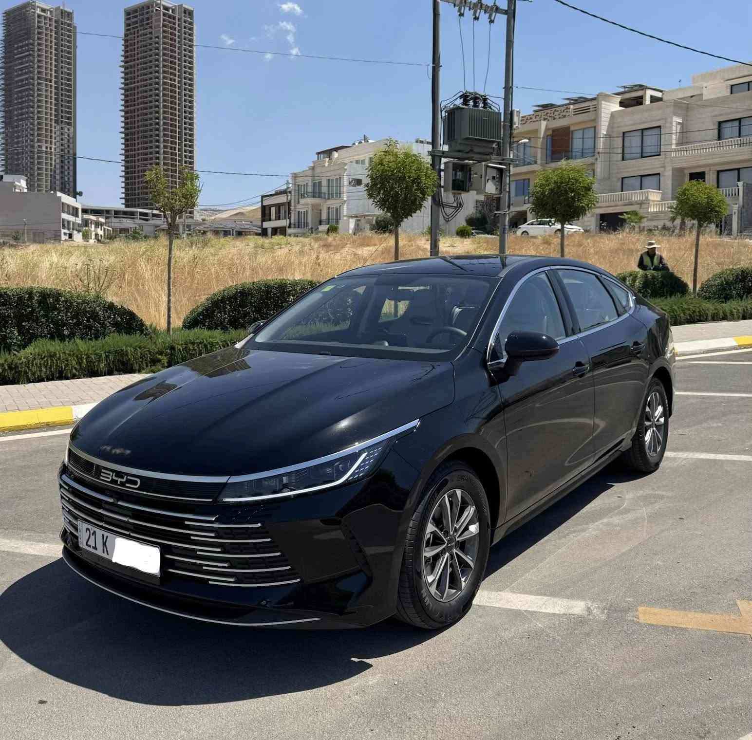 BYD. Destroy 05 2025
ويل كرؤم ناو سپي شاشه گه وره ٧ هه زار رؤ يوه
بي بؤياخ بي سارد بؤ ياخ ته نك
گير و مه كينه و كاره باي به شه رت 
ته حويل و غرامه به شه رت 
***********
