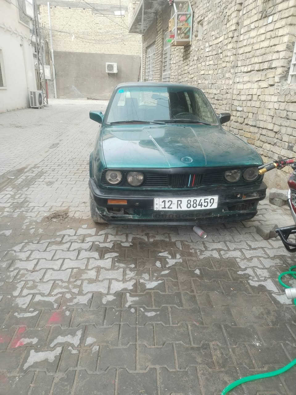 سلام عليكم
بي ام. استيشن رقم نينوئ 12 موديل 91 سياره حلوه وكهربايات كلها شغاله كير مكينه خير من الله فقط بيه تنقيص. كير عادي. سويت ادامه كامله. نوزلات تفصيخ  انسئ صرف سياره لونه زيتوني. بسمي سيارع تحويل ثاني يوم. سعره 36 وبيه مجال. مكاني بغداد حي عدل شراي يتصل. او يراسل او مراوس بسمند ***********
