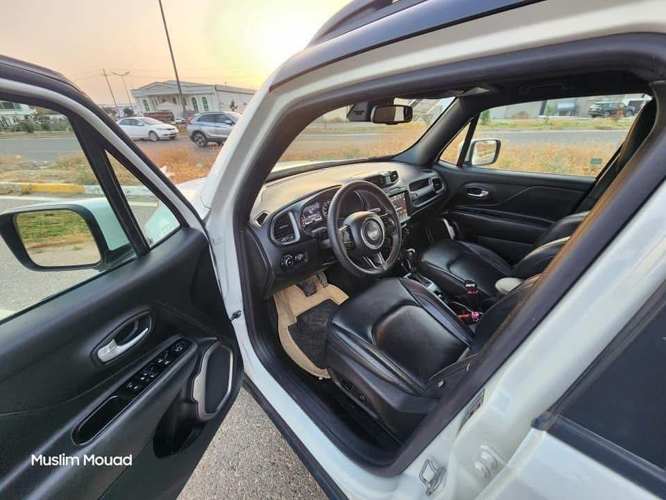 جيب رينيكيد 2020
فئة لاتيتيود رقم اربيل سياحي 
ماشية 30الف 
ايرباك سليم ماطاك
فول مواصفات /: 
اشاير بالمري 
بصمة تشغيل وابواب والصندوق تشغيل عن بعد 
كامرة دوارة خلفية 
كشنات جلد اسود 
كشنات هيتر 
استيرن هيتر 
حساس امطار بالجامة الامامية لتحديد سرعة الماسحات 
شاشة كبيرة 
شاشة معلومات والاعطال كبيرة وسط الكيجات 
انظمة قيادة ( تلقائي ، ثلجي ، رملي ، طيني ) 4x4
ويل كب بلادي اسود 
لايتات بلادي زينون لد نهاري 
لايتات اوتماتيك تلقائي 
بك لايت لد 
بلوجكترات الكشافة الي بالدعامية اوتو دواره مع الستيرن 
اناره داخليه بالابواب 
تحكم ستيرن فول ٤ جهات 
مثبت سرعة 
بلوتوث و AUX و USB
سايد بريك بصمة كهرباء 
نظام بريك ABS 
نظام تزحلق 
محرك 4 1.3L turbo
گير ٩ نمر 
سقف اسود بلاد 
الحادث چاملغ خلفي سكن وجاملغ امامي سكن بيه بارد كارد موجوده بالصور ورقم شاصي سجل بل جوجل راسن يطلع ضرر
ZACNJBB1XLPM01748
السعر 140$ ورقة وبيها مجال بسيط 
مكان السيارة كركوك تعال يم الباب وشوفها بعينك وافحصها 
بطاقة بانزين وسنويه كلشي جديد 
وتحويل ثاني يوم احولها باسمك 
رقم موبايل ***********
