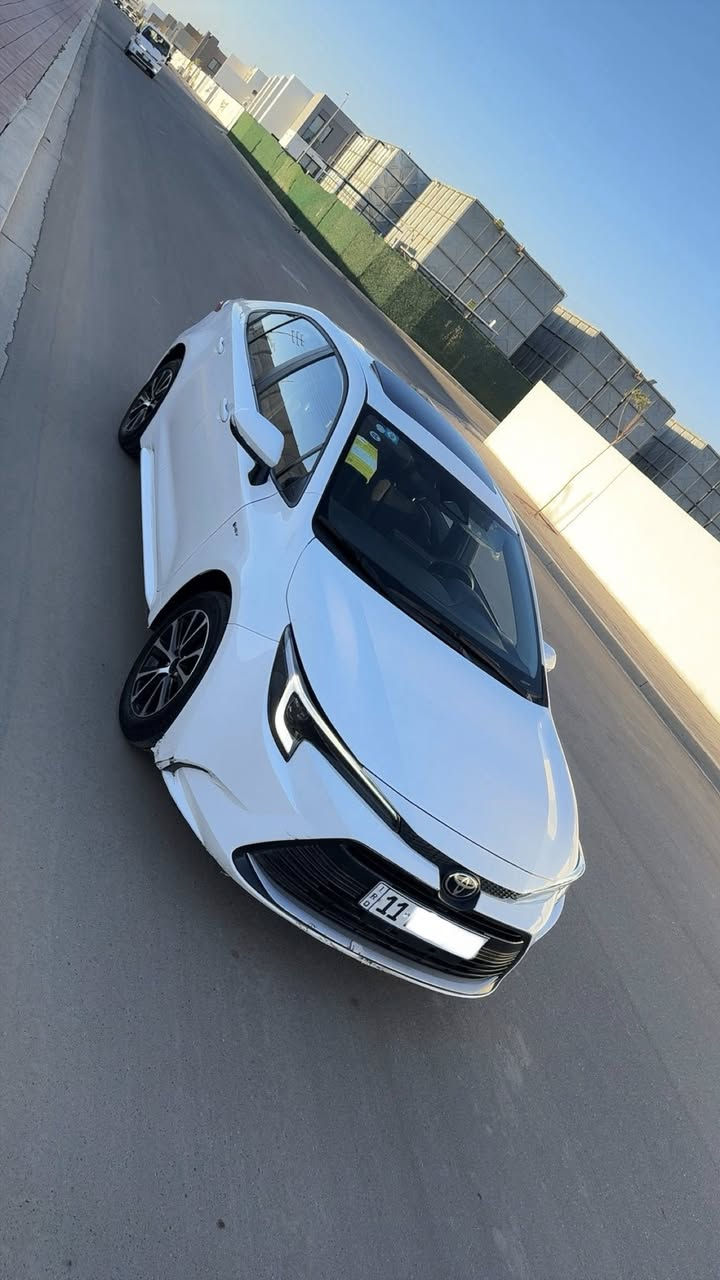 السلام عليكم
اخوان كورلا هايبرد موديل ٢٥ شكل الامريكي السياره بعدها زيرو ماشيه ٧٥٠٠كيلو
مواصفاتها
سلايت
رادار امامي 
توقف ذاتي
كامره وحساسات 
كشنات مخمل
السياره بعدها بحاله الزيرو الدعاميات مغلفه فابلون بصماتها وكباتها وغراضها كامله رايدها ب١٥٧$ وبيها مجال 
للاتصال
***********
