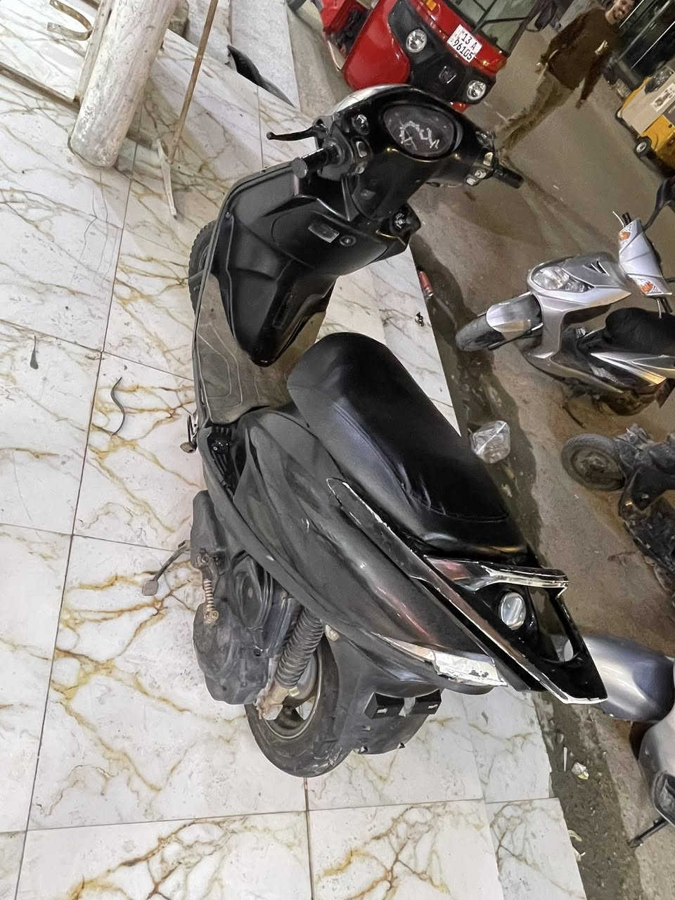 ماكس ثعلب للبيع سعر ٥٥٠بيه مجال
نقص بس كلجات تعبانه 
هاتف ***********
