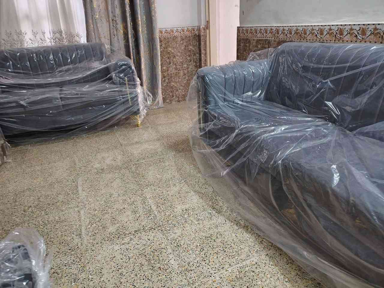 🔥 فرصة لا تعوض 🔥
طقم كنب مودرن فاخر جداً
لون رمادي راقٍ مع لمسات ذهبية تعطيه فخامة استثنائية ✨
✔️ جديد ونظيف
✔️ تصميم مميز ومريح
✔️ يضيف لمسة فخامة لأي صالة
السعر مناسب وقابل للنقاش للجادين فقط
للتواصل خاص 📩


**إذا كنت صاحب هذا الإعلان وتريد حذفه لأي سبب، رجاءا أرسل رسالة إلى الدعم الفني**