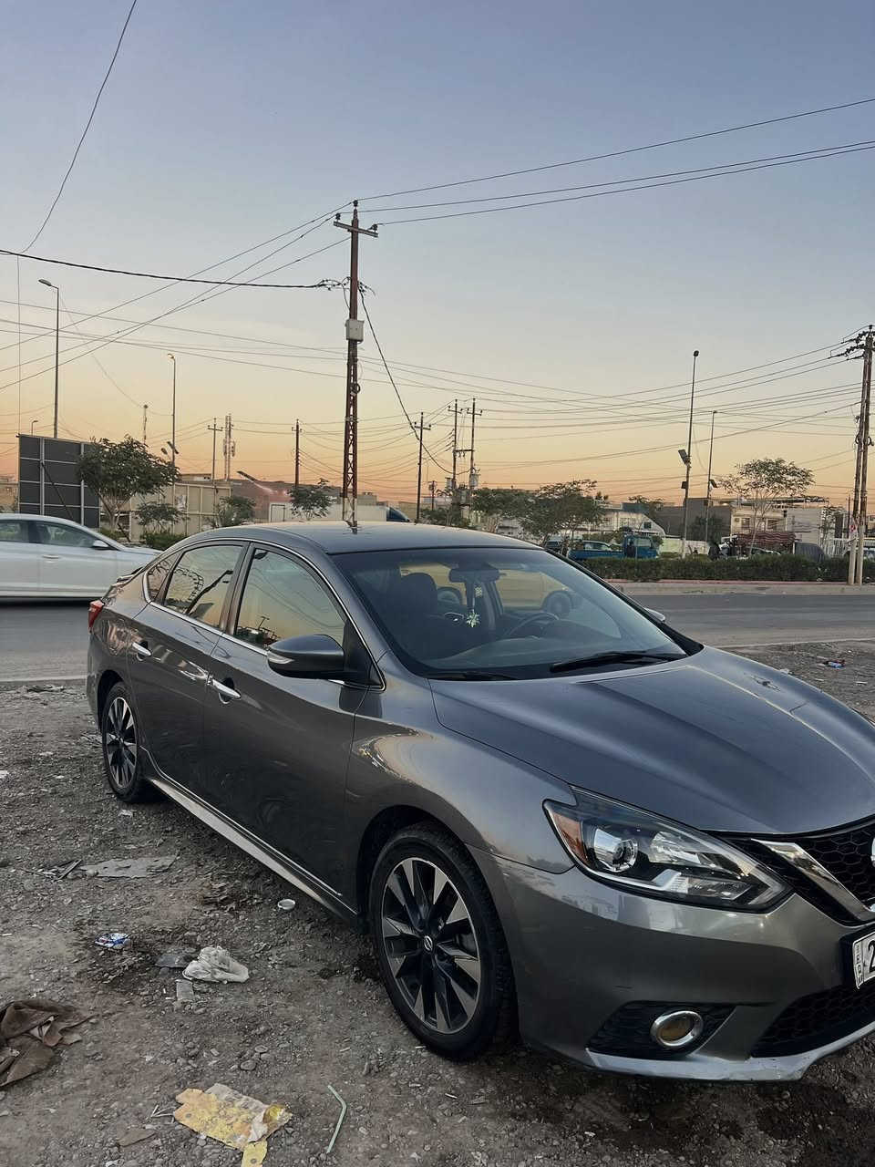 السلام عليكم

نيسان سنترا للبيع 
موديل 2019 
مواصفات SR فول الفول عدا الفتحة
🛑 حادث السيارة خلفي (البجم كبس✔️)
- تشغيل بصمة مع بصمة ابواب وبصمة صندوق
- داخل اسود نظافة فول
- تدفئة كشنات امامية 
- كشن السائق كهرباء 
- شاشة كبيرة 
- شاشة صغيرة بيانو 
- تحكم ستيرن كامل
- رادار امامي
- تحديد مسار
- توقف ذاتي امامي 
- لايت زنون 

السيارة نظيفة وخير من الله وصور الحادث موجودة والتقرير بأسمي السيارة شرط تحويل

للاستفسار ***********
العنوان بغداد حي الجهاد
السعر 117 ورقة وبيها مجال للشراي
