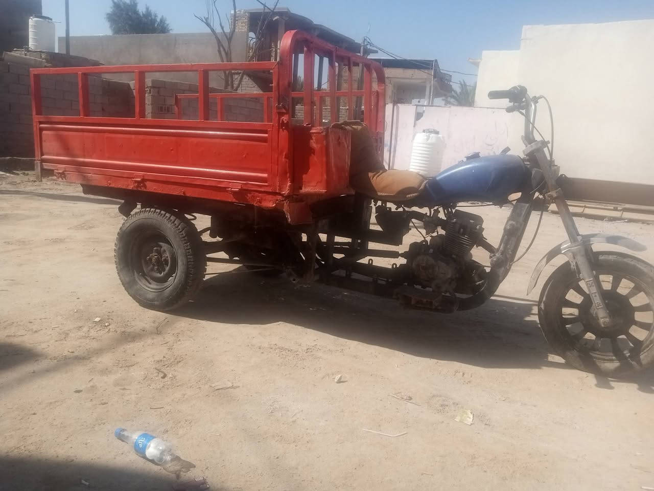 ستوته للبيع مكسور الشيخ عثمان الهندر محرك شغال عنوان عنوان قضاء الدير سعر275 وبيها مجال شيء قليل***********
