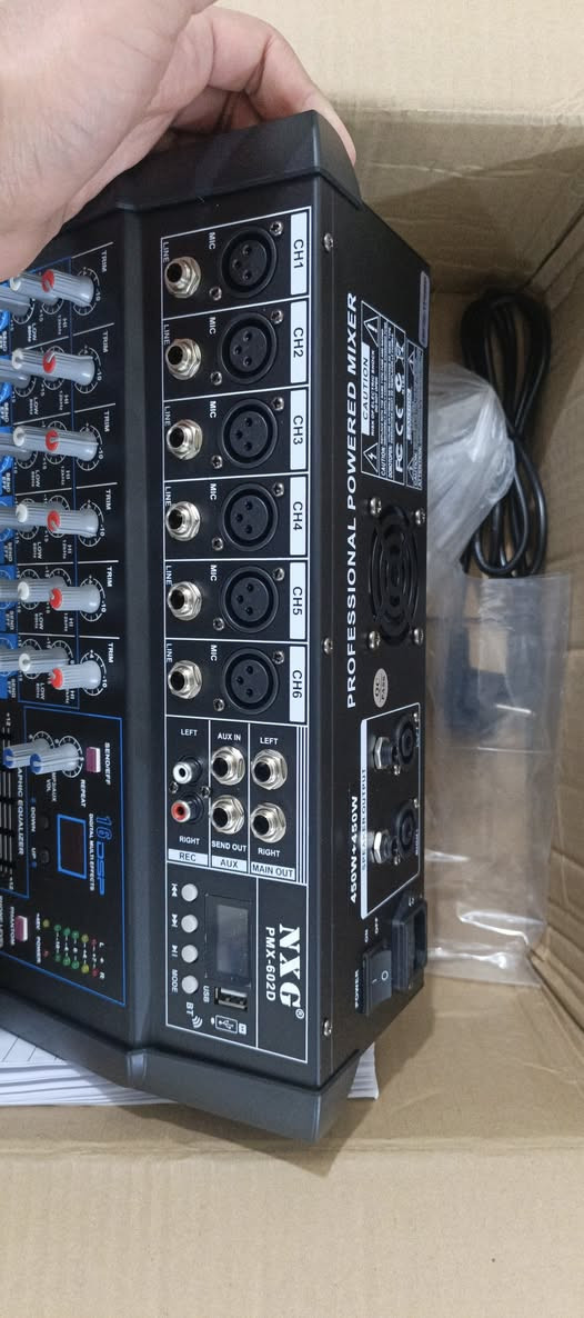 قيمة واخذة بس لاتكسر بي
***********
