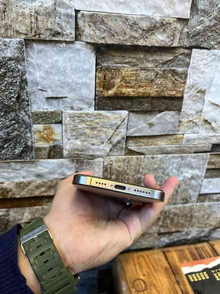 سلام عليكم
16 pro max 

256

دبل سيم

ZA/A

بطارية 93

غراض كاملة

السعر 1350(مليون وثلاثمية وخمسين)

 وبيه مجال

***********

المكان الموصل
