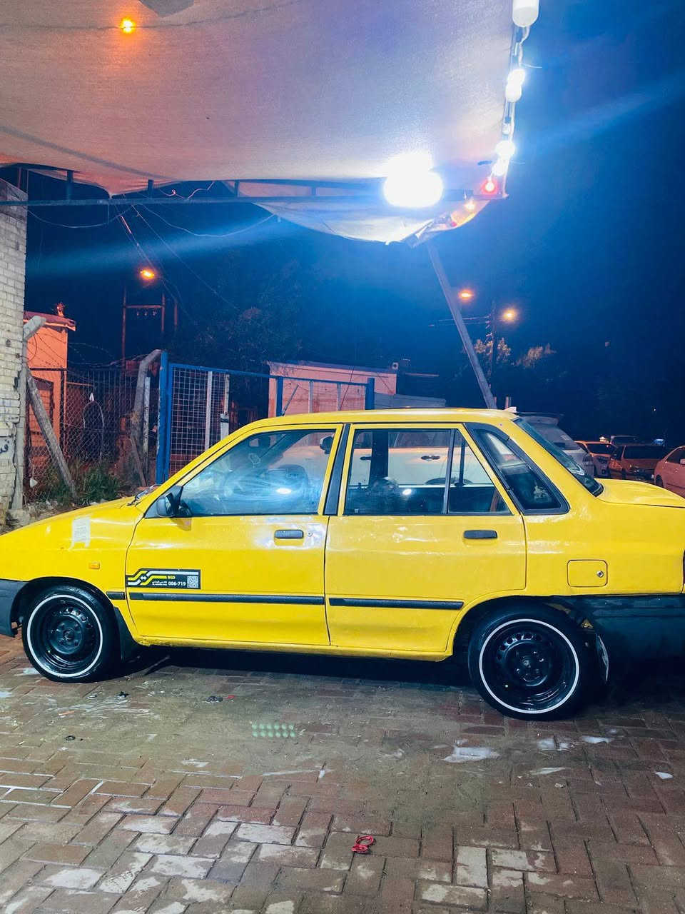 السلام عليكم شباب سايبه مًوٌدٍيَلَ 11 سياره رقم بغداد انكليزي تحويل مباشر مصفره هيئه وغرمات سنويه 2030سياره كير ومكينه نضيفات خير من لله دواخل حلوه ما بيهى اي نقص سعرهى 25وبيهى مجال بصيط حك الجيه مكان بغداد حي الجامعه ***********
