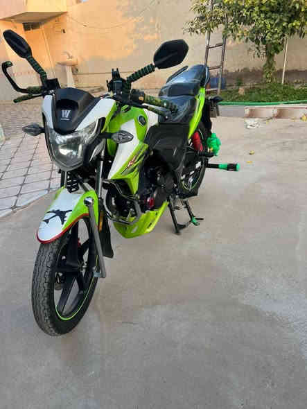 سلام عليكم عيني دراجه للبيع موديل 22رقم وسونيه  جاهزه عله 24حبايه سعر 19او بيه مجال مكاني الرمادي جزيره الخالديه البوعبيد ***********
