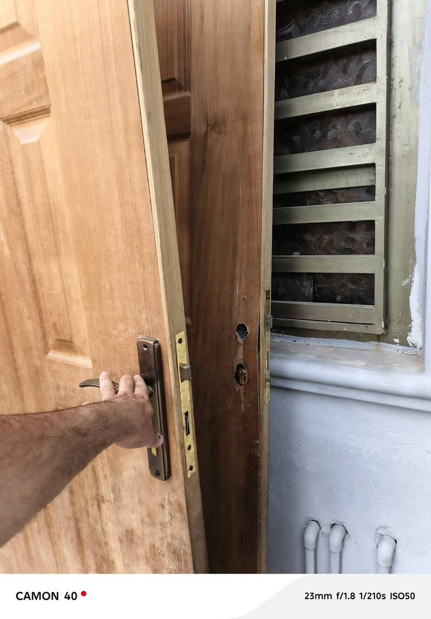 بيبان بيت نضيفات سعر ٦٠الف 
***********
