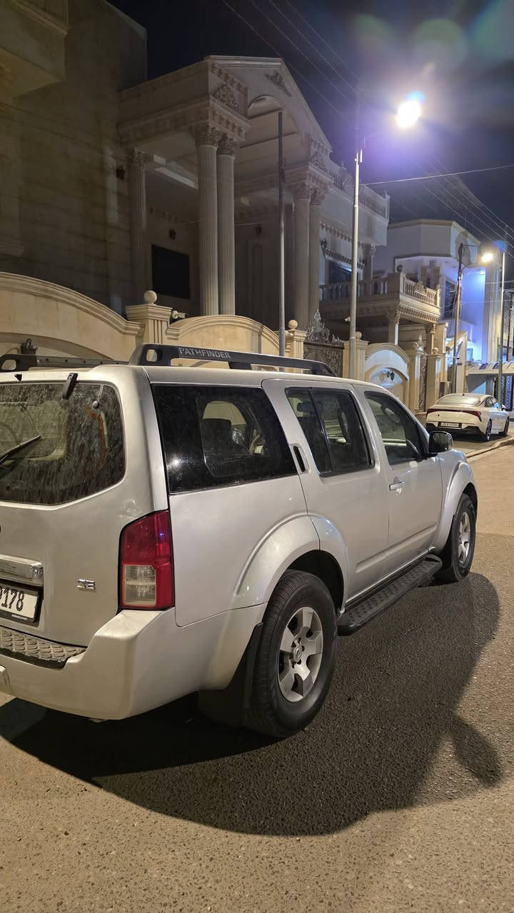 للبيع او مراوس نيسان بافندر خليجي 2006 سياره ٧ راكب رقم بصره جديد شرط تحويل محرك 6 سلندر مكينه كير كفالة حداديه جديده تخم تاير جديد تبريد ٣ قطع سياره جاهزه ما نقصها شي شاد شاشه وكامره ولايت زنون سياره كفالة من ضربه و التبديل فقط بيها مكانات كلش قليله صبغ السعر 80 متواجد على اتصال فقط ***********
