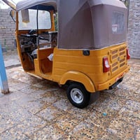 تكتك 20 للبيع  هزه جديده ولوحات نگليزي  بأسمي 07876039908