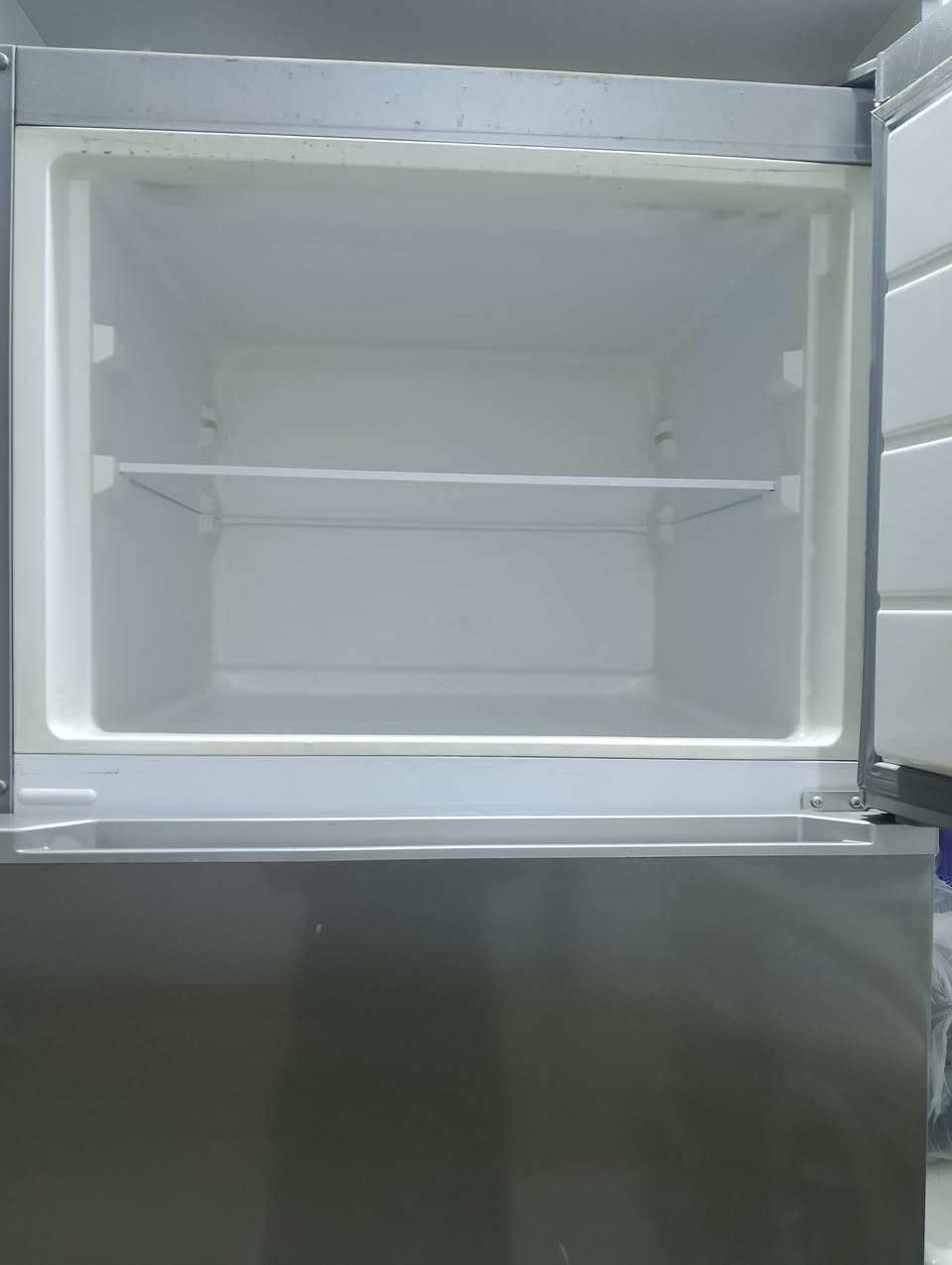 ثلاجه نضيفه قياس ٢٢ ب٣٠٠ الف


**إذا كنت صاحب هذا الإعلان وتريد حذفه لأي سبب، رجاءا أرسل رسالة إلى الدعم الفني**