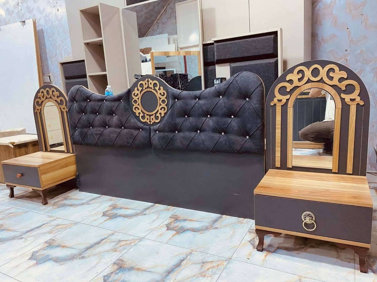 غرفة نوم مستعملة🇹🇷
موديله حديث 💥
 نضافة90 ٪💯
عدد القطع / 5 
نضام / ابواب 💢 
سعرها / 400 💸
شد ونقل داخل بغداد مجاني🚛
يوجود توصيل محافضات 🚛


**إذا كنت صاحب هذا الإعلان وتريد حذفه لأي سبب، رجاءا أرسل رسالة إلى الدعم الفني**