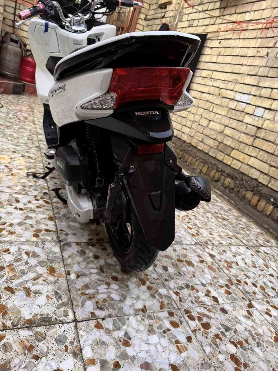 Bcx. دراجة جيل الثاني كوري للبيع نظيفة ومال موضف مكفولةالسعر1800 الف دينار عراقي مكاني مدينة الصدر والدراجة مكفولة الشراي يتصل وبيها مجال بسيط 
***********
