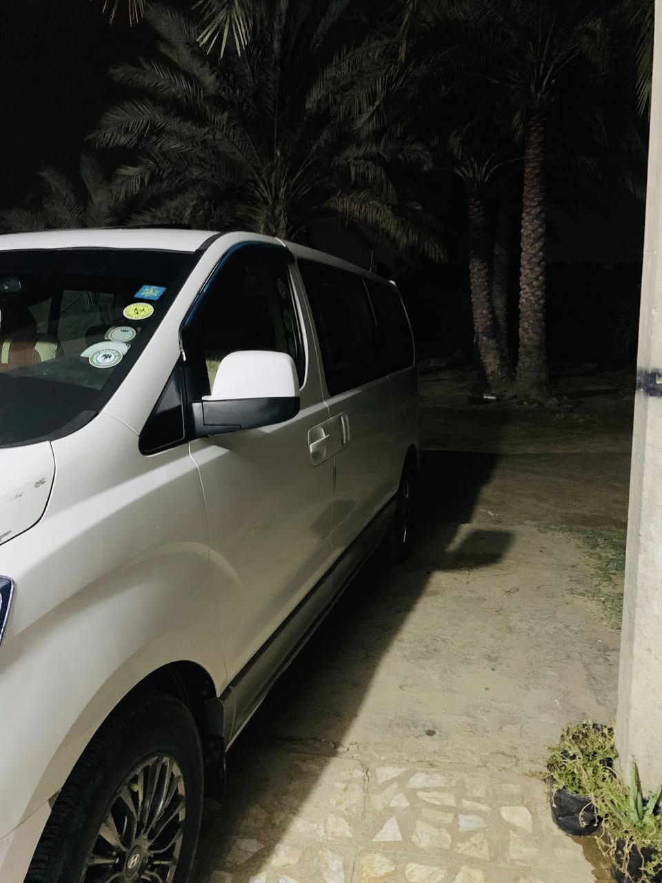 لسلام عليكم ستاركس مفتوح ٢٠١٨ كفاله عامه السياره جديده السعر ٢٣٥ وبيها مجال مكان بابل سده الهنديه 
للاستفسار الاتصال ***********
