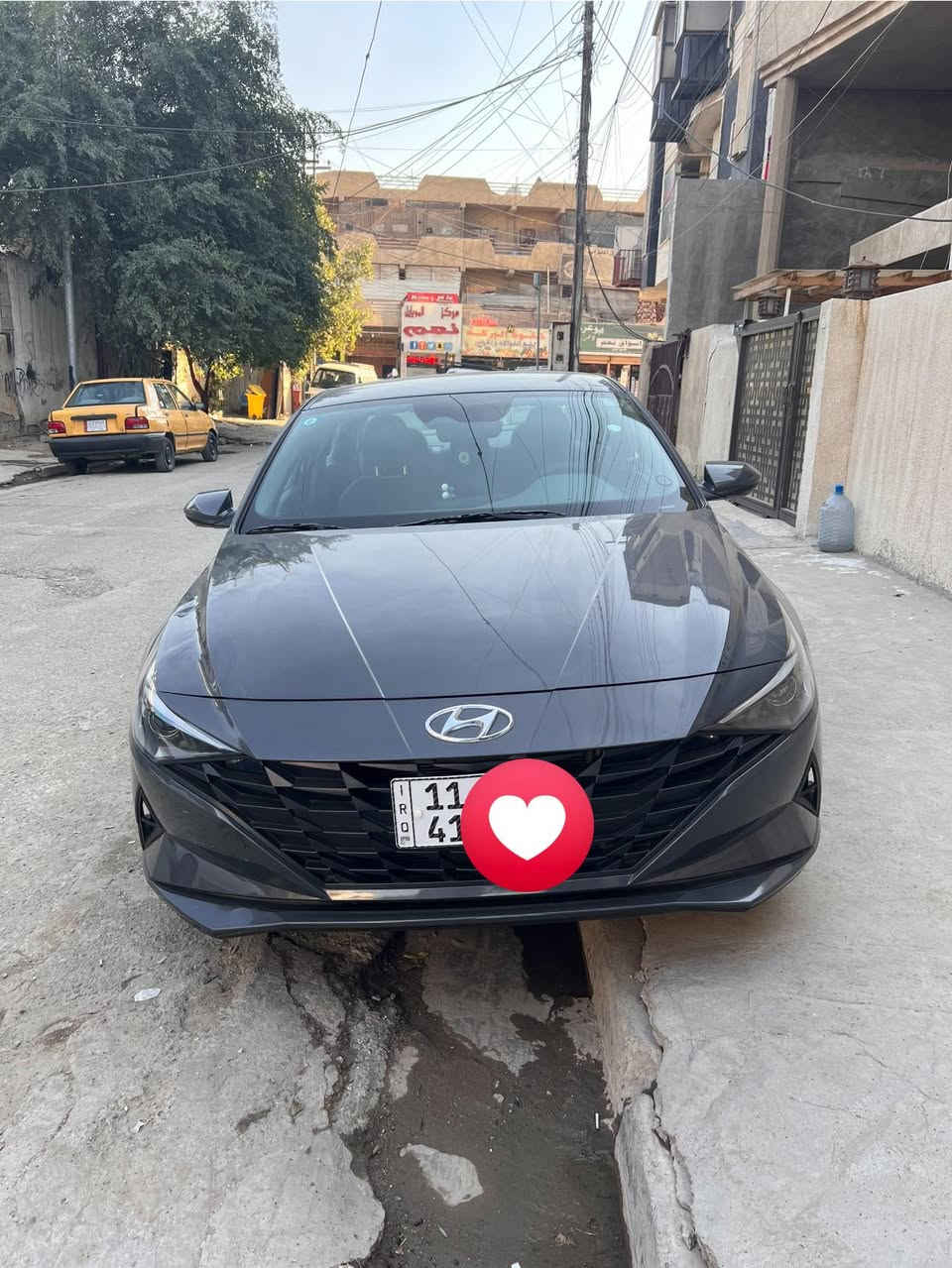 النتره هايبرد موديل٢٣وارد مرقم بغداد وبسمي تحويل ثاني يوم 
ضربته واضحه بصوره بس بارد بدون صبغ والباقي مكفول 
المواصفات بصمه رادار امامي وخلفي ونقطه عمياء وتحكم استيرن فول ماعدا الجلد والفتحة بدون ايرباك وبدون تبديل
ماشيه ٣٩كيلو 
السعر ١٦٥$وبيه مجال 
الشراي يتصل ***********
مكاني بغداد الدوره
