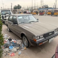 كرونه موديل 1981سياره مكفوله من ضربه وصبغ مكينه وكير مكفولته تبريد دفه...