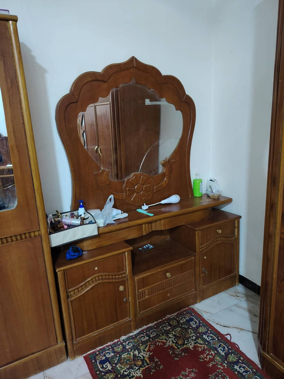 غرفه صاج طابقين داخل وخارج صاج السعر 700 وبيه مجال بسيط العنوان الديوانيه مركز ***********

