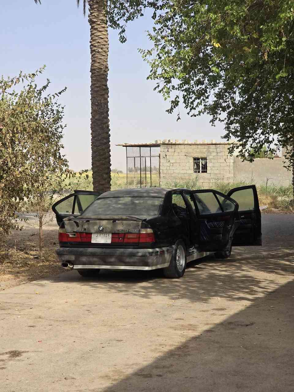 . 525 مسكر عدل ..كير عادي. رقم بغداد سنويه ل 2028 
 تخم تاير  .صدر جديد كير مكينه نضيف .السياره معروفه عله مستوى ديالى بقوتها ونشاطتها ونضافتها. دعامايت M
دوسات. M..شفقه M 
تبريد شغال بس الدكمه مال فان عاطله .داخل نضيف كشنات جلد    كهربائيات كلها شغاله مابيها نقص
 .سستم سماعات ودمام .شاشه . صالصنه رياضي 
   السياره كامله مابيها نقص شلعه ومعدل . ترايك للبصره 
 .سعر 52 وبيها مجال. مكاني ديالى كنعان. ***********
