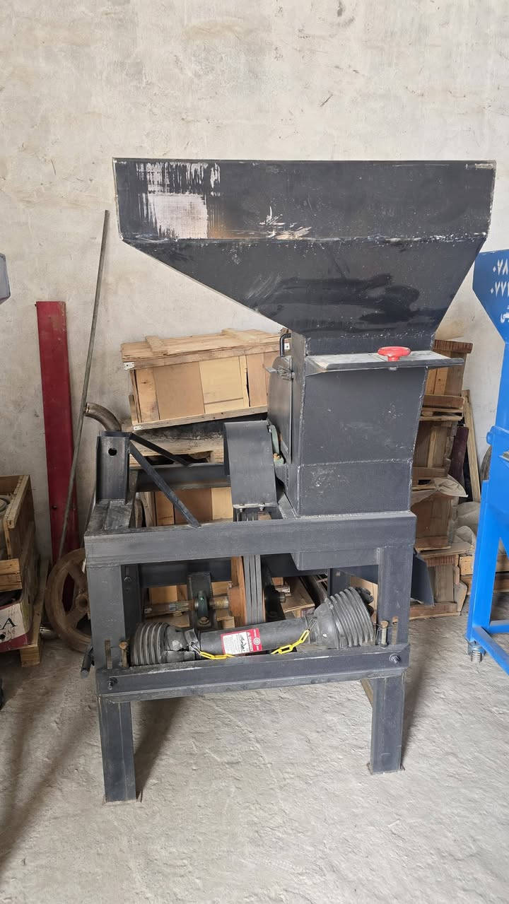 جاروشه وطاحونه تعمل على التركتر والمكينه
لجرش العرنوص وكوالح ذره صفراء وشعير وحنطه وغيرها 

ياتي معها كاردن و3 درجات نعومه (غرابيل) 

كما يتوفر لدينا كافه الأدوات الاحتياطيه لها 
للأستفسار الاتصال على الارقام او مراسلة الصفحة
***********
*********** واتساب
*********** واتساب

العنوان 🌏/ محافظه واسط / قضاء النعمانيه / مقابل مجلس بلدي وجامع الحاج جلال الكناني*
