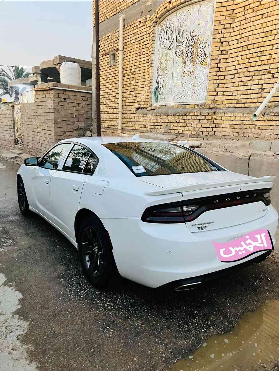 ‏سلام عليكم شباب تشارجر للبيع بيها بنيت جامل والباقي مقفول  سعر 185 هذاة رقم ￼ ***********
