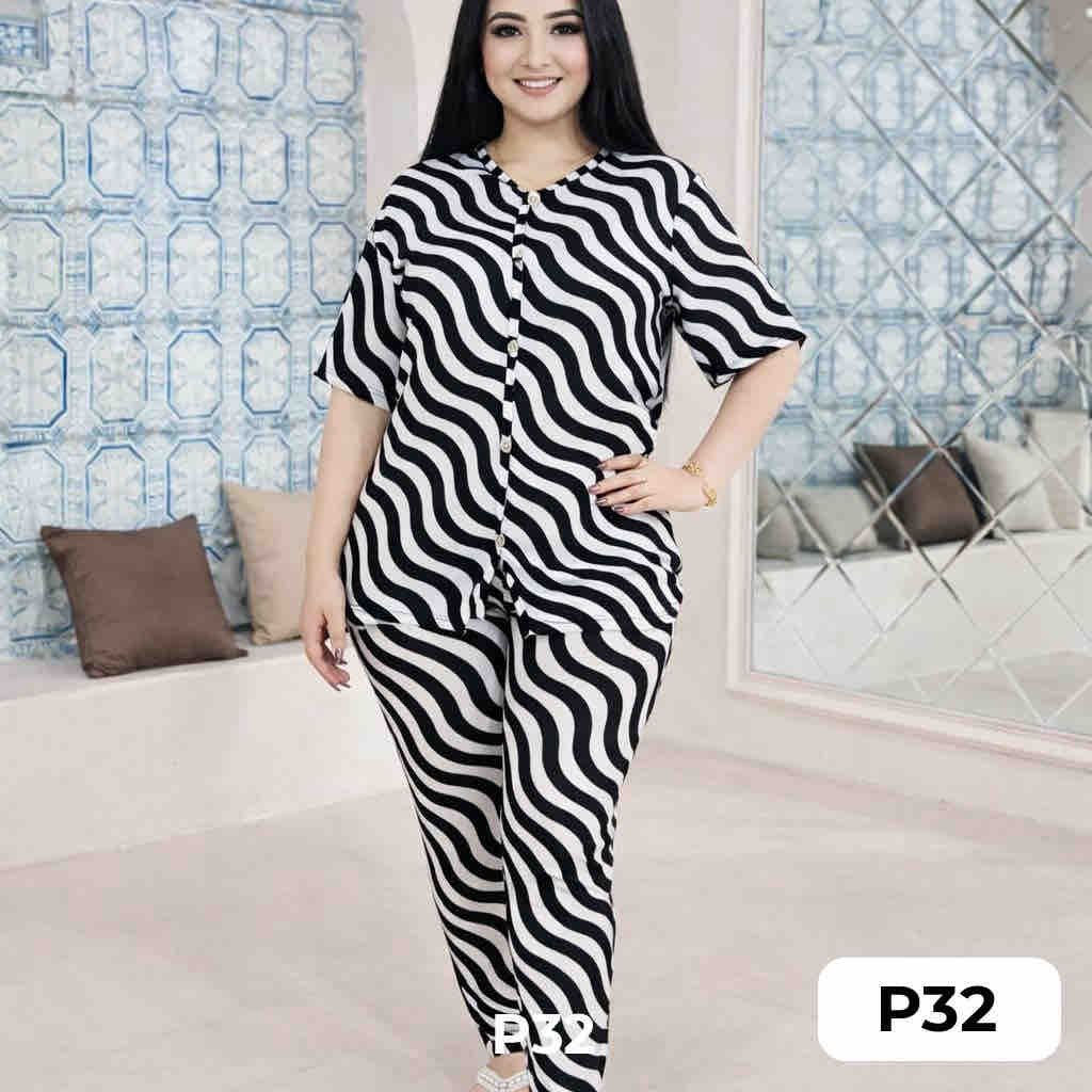 السلام عليكم تراكات نسائيه ♥️

 الساده خامه كريشه 🧚
والمخطط خامه كشمير 

سعر 3 تراكات ب 25 الف ✨

يوجد توصيل للحجز والاستفسار عبر واتس 
***********
