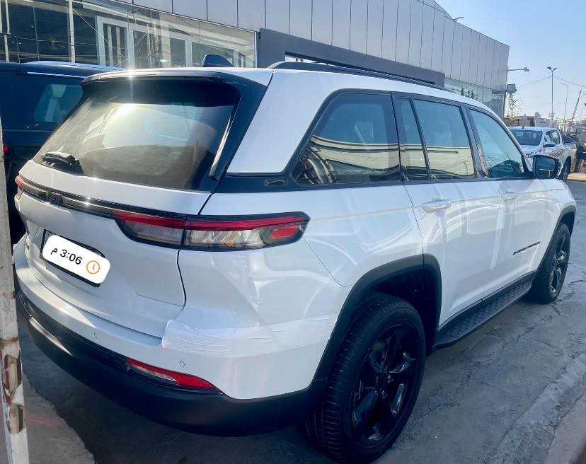 السلام عليكم جيب( التي تيود) خليجي وكالة هارلم (2024) بعدها بالضمان السيارة ماشيه (15 الف كيلو 9000ميل) 
وضع الشركة مكفوله من( الصبغ البارد والتبديل والفتح)
غراضها كامله غير مستخدمة ارضيات بصمات 2 رقم بغداد
***********
بغداد النهضة 
$375
