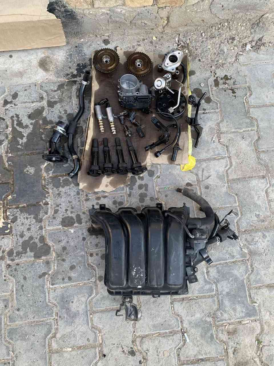 سلام عليكم  اغراض  صول محرك  2000  جي دي  اي    شرط   الشغل  السعر  250000     وبيها  مجال  للطيبين    
***********
