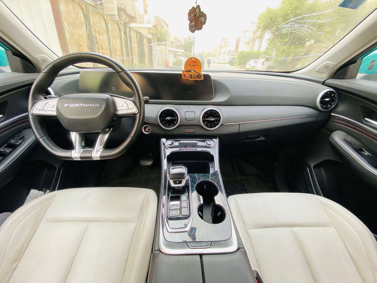 دونغ فنك t5 مديل 23 فول مواصفات لون مميز السعر 150 رقم بغداد باسمي وكالة ليث العبيدي
طخه  بسيطة بالجنطه ومصلحه ع البارد ورصعات او شخوط جداً خفيفة بالجانب 
للتواصل ***********
مكاني بغداد شارع فلسطين
