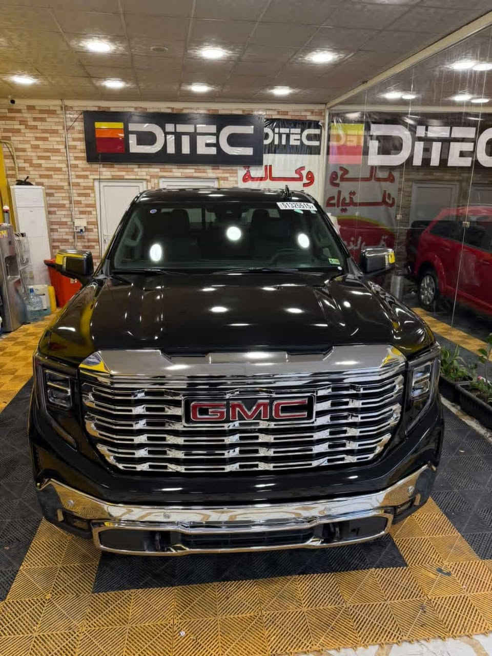 سيرا 2024للبيع داخله كتاب شهداء مرقم وكامل السياره فول مواصفات Sltمكينه5/300 حادثه فقط جاملغ تبديل نفس الوان اليسر وقطعه صبغ في البدي الخلفي ماشيه 20الف كيلو الرقم ***********
