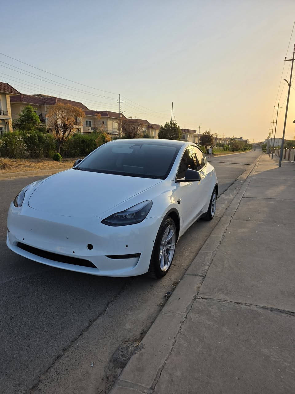 2023 وارد كندي
رقم الشاصي موجود بالصور 
بدون ارباك 
جاملغ واحد السكن صبغ 
ربع البنبد بارد
بدون دواخل 
البطارية بشرط 100% ما مفتوح 
كهربائيات بشرط 100%
ماشية 38 كم وقابل للزيادة 
مكان السيارة اربيل 
رقم اربيل باسمي 
السعر عالخاص او واتس اب  رجاءا 
***********
