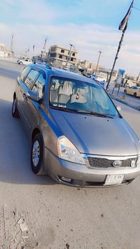 كيا كرنفال • ٢٠١١ • سماوه