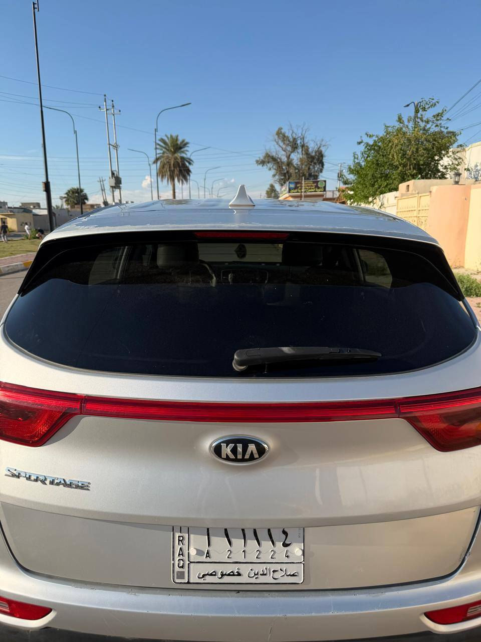 فئة lx ماشية 85 الف ميل
بــ 130 $  وبيها مجال بسيط ///
وممكن ابيع بمقدمة والباقي اقساط حسب المدة 
صور السونار مرفقة مع الصور
صور الحادث الاصلي في هذا الموقع 👇 
https://en.bidfax.info/kia/sportage/2029108-kia-sportage-lx-2018-silver-24l-4-vin-kndpmcac8j7380890.html

للتواصل ***********
