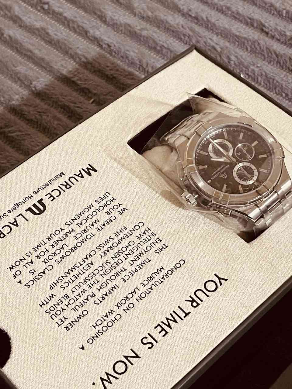 ✨ ساعة Maurice Lacroix الأصلية ✨
فخامة سويسرية بتصميم يخطف العين ⌚🇨🇭

• هيكل ستانلس ستيل قوي ولامع
• مينا أنيقة بتفاصيل كرونوغراف
• دقة عالية وأداء يعتمد عليه
• اختيار مثالي للذوق الراقي والمناسبات الرسمية

⏱️ الوقت يصير فخامة… لما تلبس Maurice Lacroix
📦 متوفرة مع العلبة الأصلية
📩 راسلنا للطلب والاستفسار


**إذا كنت صاحب هذا الإعلان وتريد حذفه لأي سبب، رجاءا أرسل رسالة إلى الدعم الفني**