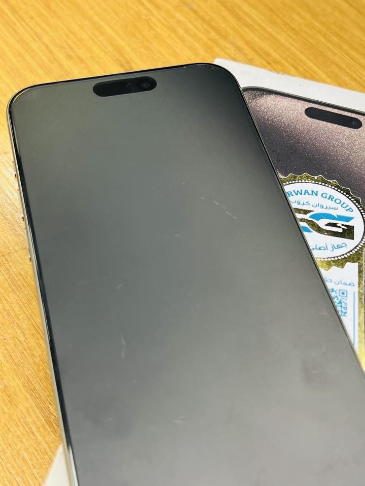 ايفون 15 برو ماكس ذاكرة 256 بطارية 93 جهاز za يعني دبل خط خطين جهاز ويا كرتونة فقط كلش نضيف فقط خدوش بل شاشة جهاز كلش نضيف فقط خدوش بل شاشة ما امثرات و ما بينات بل لاسق ضايعات وضحتهن بل صورة سعر مليون نهايتة  عنوان بغداد ساحت عدن ***********
