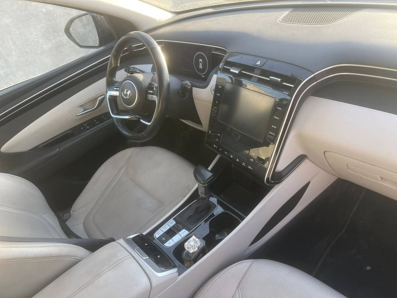 السلام عليكم توسان موديل  2023
وارد أمريكي فحص بدون رقم  
السياره فول 
تصال 

‭0 774 912 4432‬

السعر 175وبيه مجال بصيط
