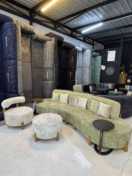 اي شي يعجبكم حجزو ع الواتساب ***********
