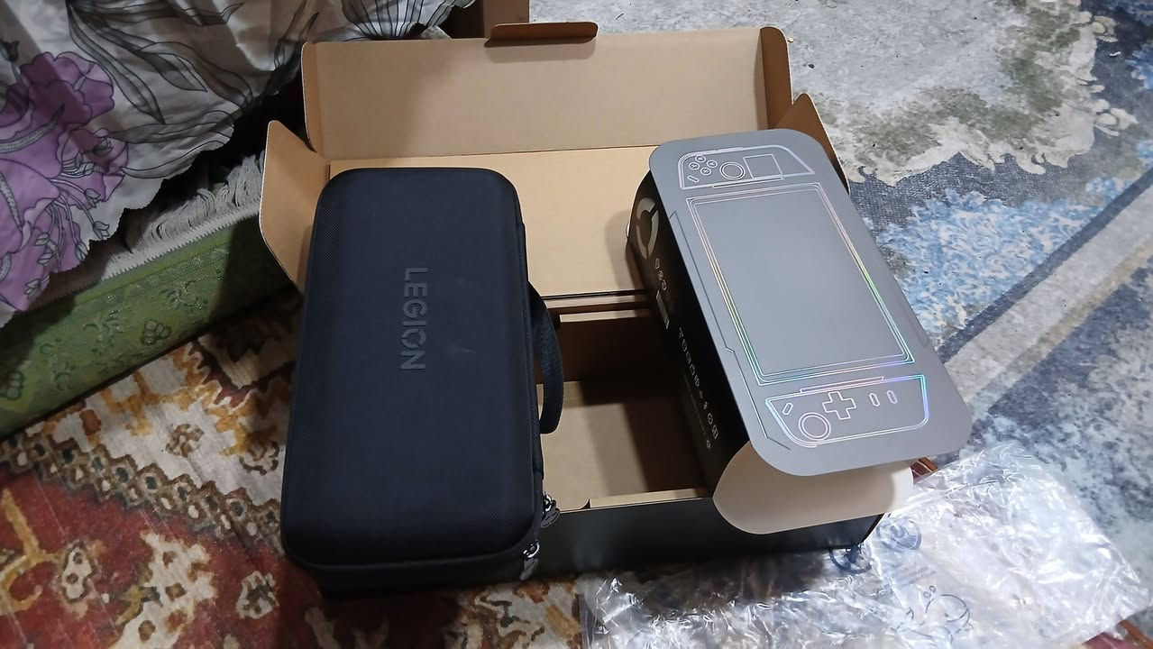 للبيع Lenovo Legion Go
- معالج AMD Ryzen Z1 Extreme
- ذاكرة RAM 16GB
- سعة تخزين 1TB SSD
- شاشة 8.8 إنش QHD+ 144Hz
- نظام Windows 11
- الجهاز نظيف جدًا جدًا وحالته ممتازة، استخدام خفيف وخالي من المشاكل.
جهاز مكفول امنة الله اخو جديد لاشخطه و لا عيب و ولاصيانه و استخدام قليل جداا جداا 
- كامل الملحقات. 
اضفه لزكه شاشه و كفر درع جهاز 

السعر: 900,000 دينار عراقي
بي مجال شي بسيط للشراي 
للمهتمين التواصل على الخاص.


**إذا كنت صاحب هذا الإعلان وتريد حذفه لأي سبب، رجاءا أرسل رسالة إلى الدعم الفني**